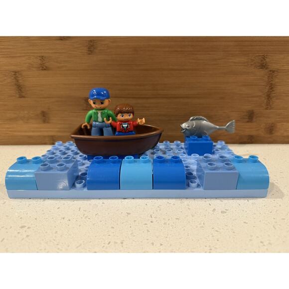 Lego Duplo Fishing Scene Boat Fish 2 Figures Lot Of 14 - Picture 2 of 6